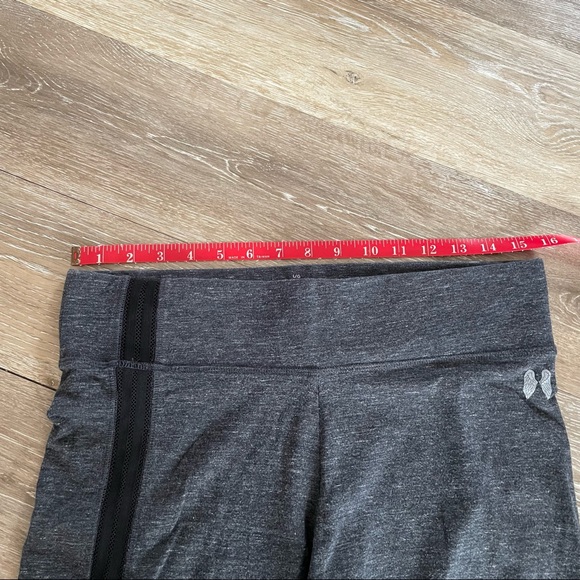 Victoria’s Secret Capri Mesh Detail Legging - Picture 2 of 6